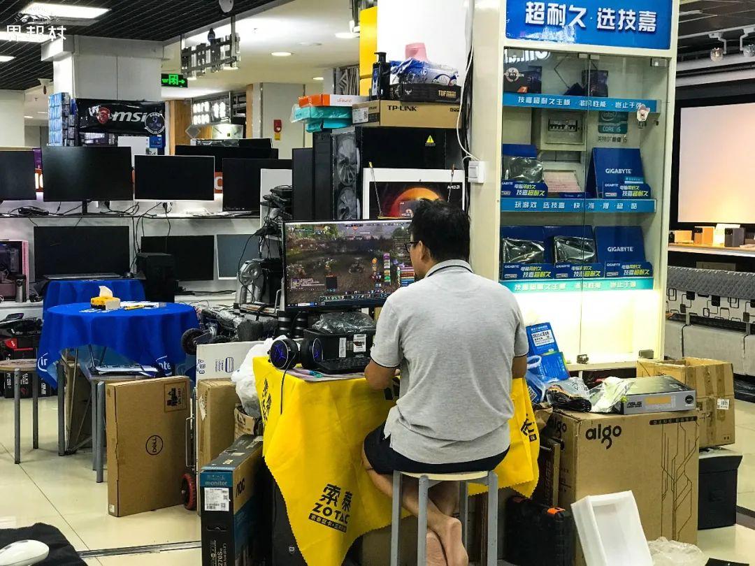 南寧電子賣場(chǎng)蕭條 電商沖擊、誠(chéng)信缺失與商戶的破局之道